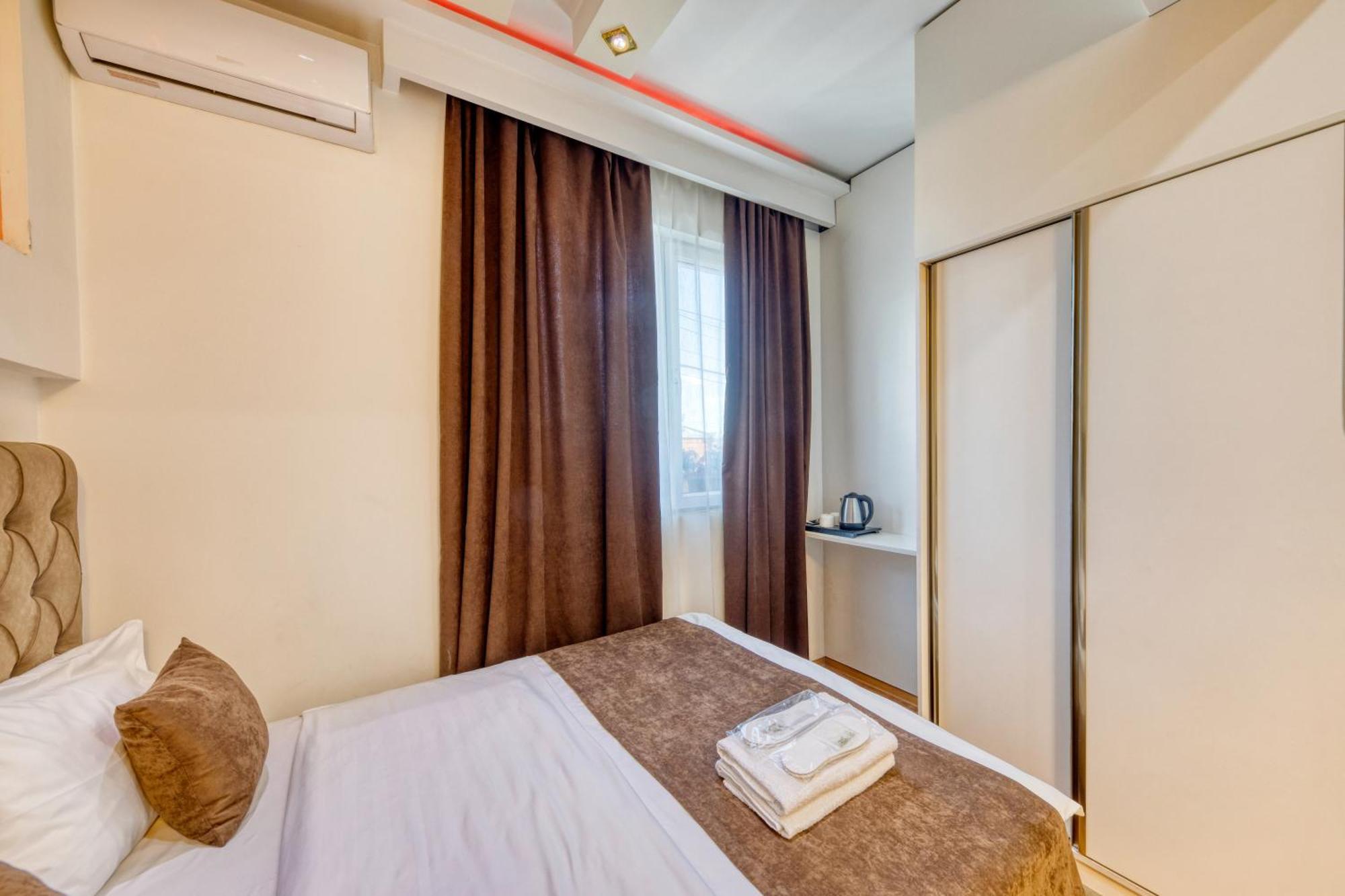 Aleppo Hotel Yerevan Exterior photo