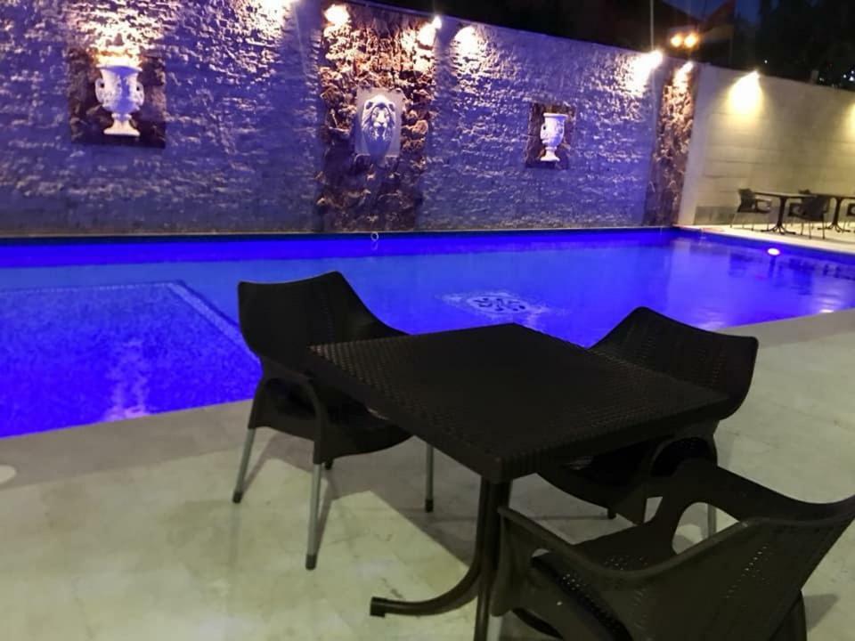 Aleppo Hotel Yerevan Exterior photo